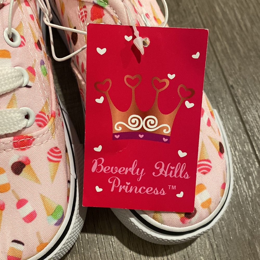 Beverly Hills Princess Ice Cream Lace Up Sneakers - Picture 4 of 6